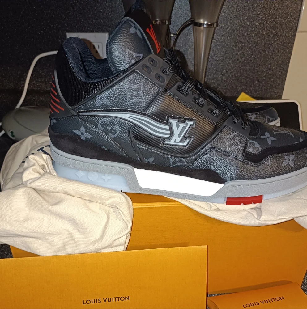 COPY - Louis Vuitton Mens Ebene Trainer Sneakers - Picture 7 of 9